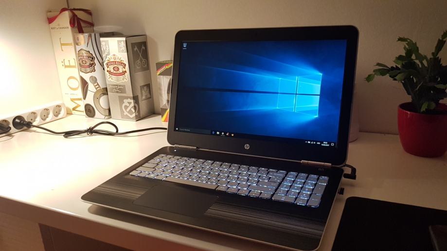 HP Pavilion 15 - i5 6300HQ - 8GB RAM - GTX960M - SSD 240GB - Win10Pro