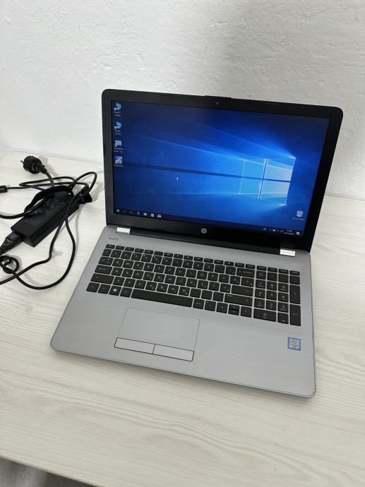 Laptop HP 250 G6,Intel core i3-šeste generacije,baterija odlicna