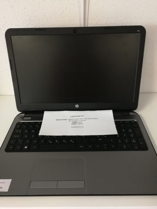 Laptop HP 255