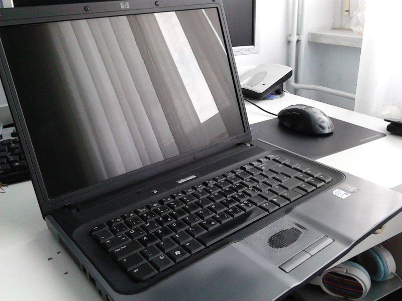 Laptop HP 530