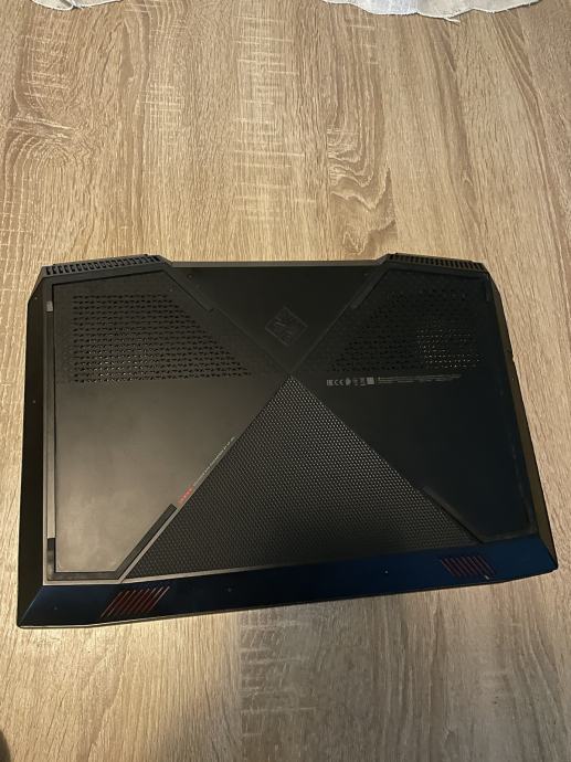 Omen HP laptop 17'