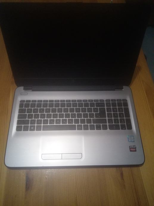 Prodajem laptop HP HQ-TRE 71025
