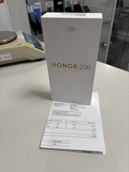 Honor 200 Lite 8/256GB, NOVO, GARANCIJA, R1 račun