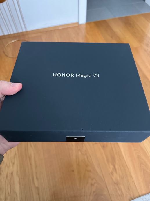 P:HONOR  MAGIC v3 (novo,zapa,garancija)