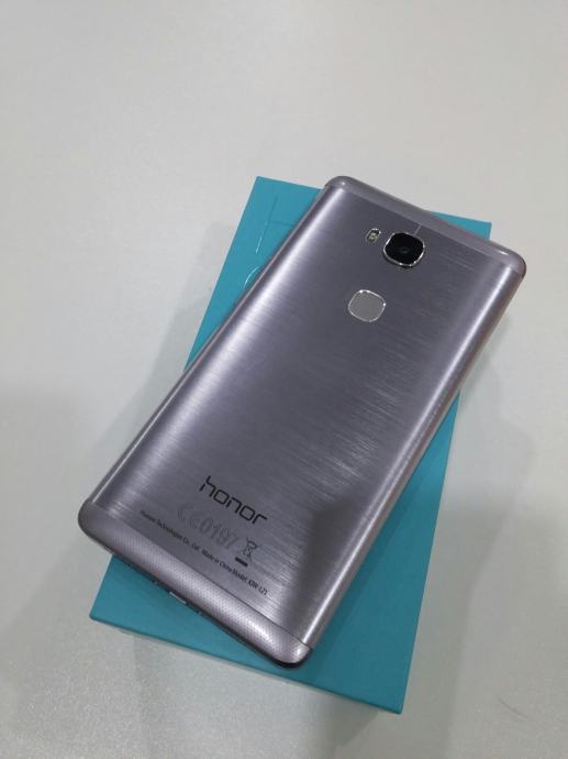 Honor x5 фото