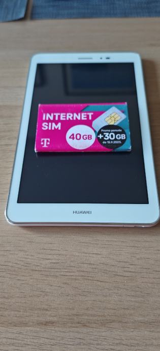 Huawei tablet + Internet SIM 40 GB