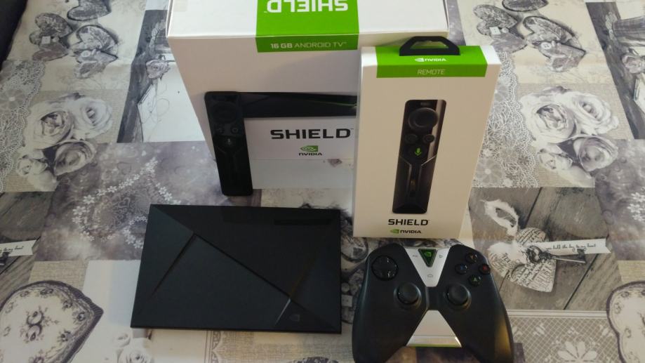 Nvidia Shield 16 GB, 1st GEN, daljinski + gamepad Android TV 4K HDR