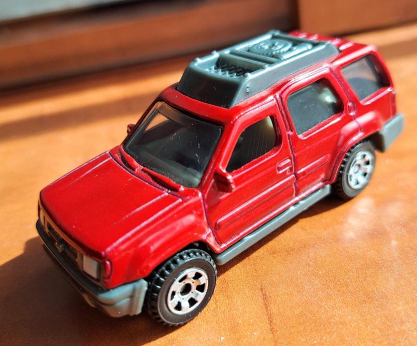 MATCHBOX 2000 NISSAN Xterra (2018)