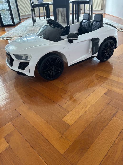 Auto na akumulator Audi R8 Spyder