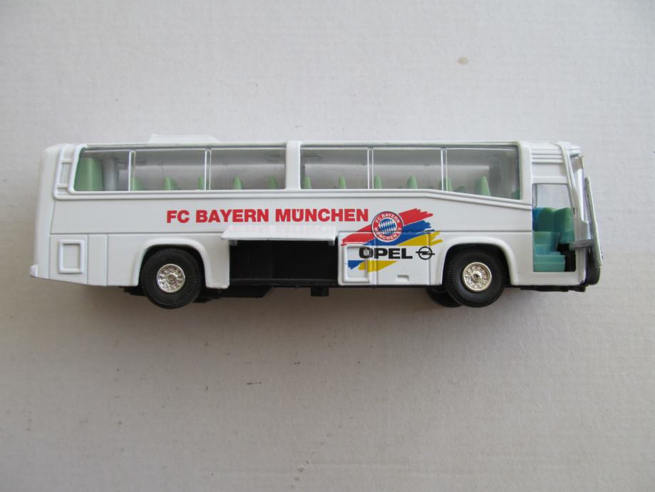 AUTOBUS OPEL/Bayern  Munchen