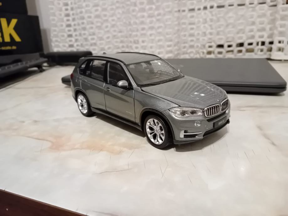 BMW X5 1/24 Welly