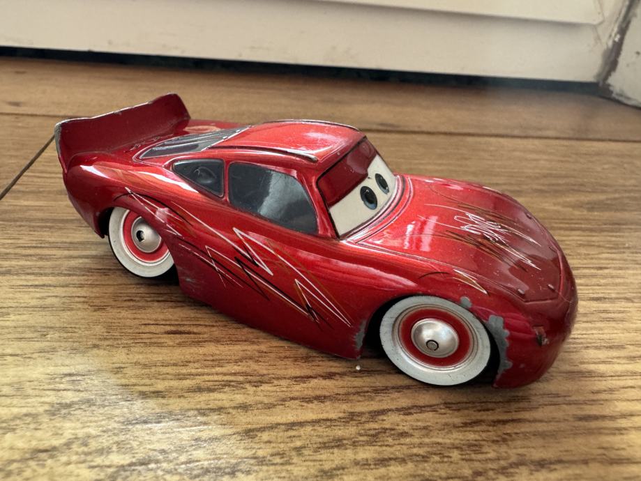 Disney Pixar Cars Autic