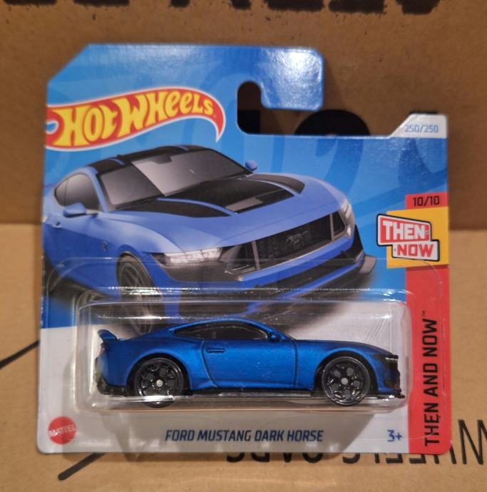 Hot Wheels * Ford Mustang Dark Horse