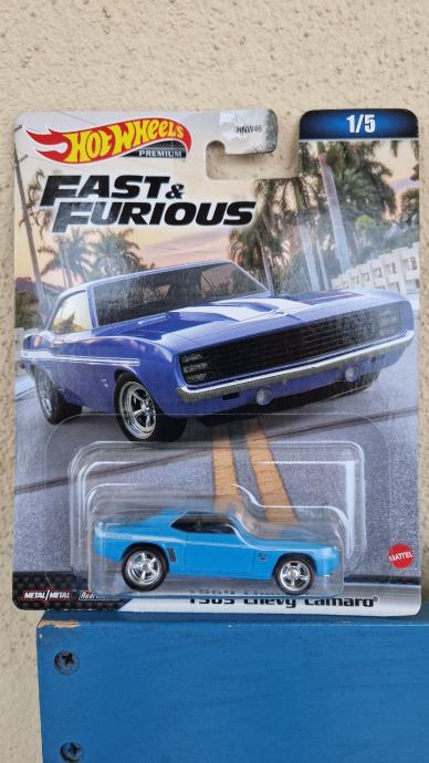 Hot Wheels PREMIUM 1969 Chevy Camaro