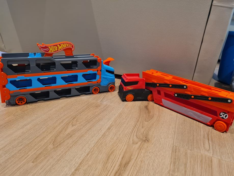 Hotwheels kamioni i staza