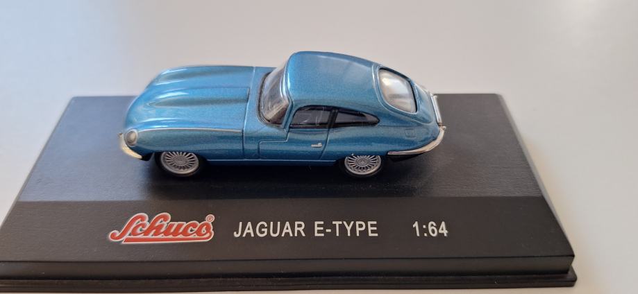 schuco 1:64  jaguar e type