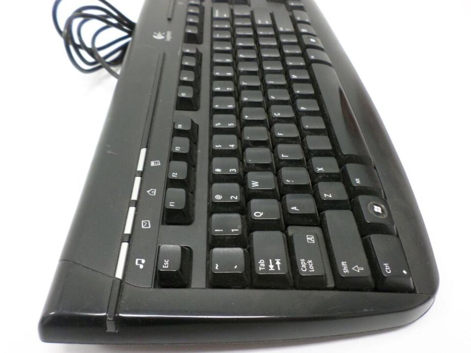 Logitech Internet 350 USB Multimedia Keyboard