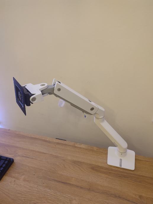 Ergotron HX - Monitor Arm