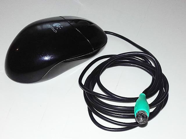 Miš Logitech PS2