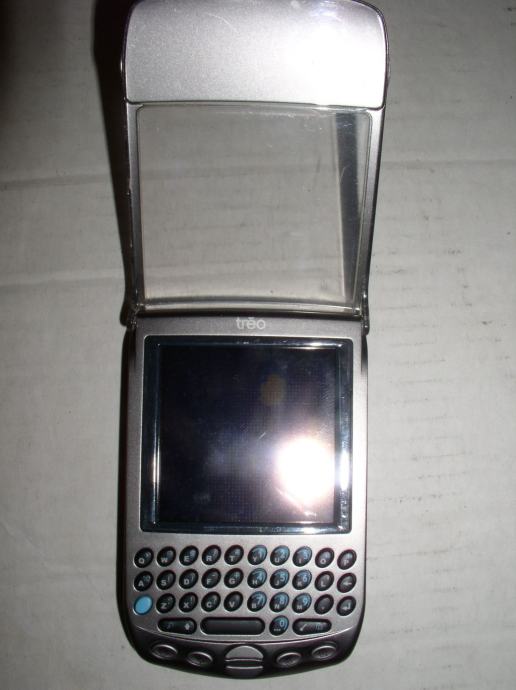 PDA PALM TREO  -  DIJELOVI