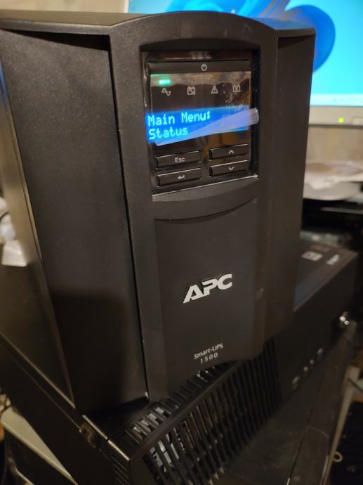 UPS smart APC 1500VA