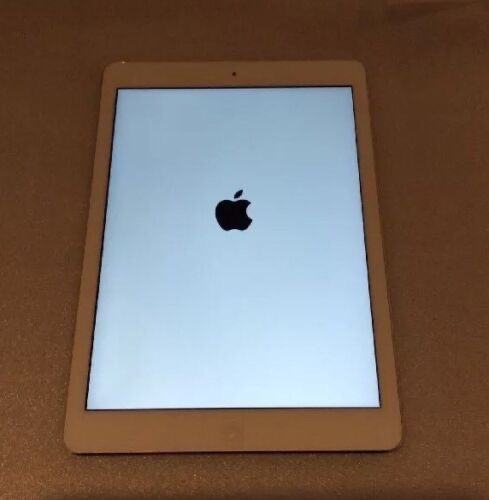 Apple iPad Air 1. Gen 64 GB Wi-Fi 2013