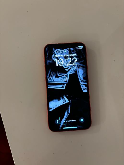 Iphone 12 mini red