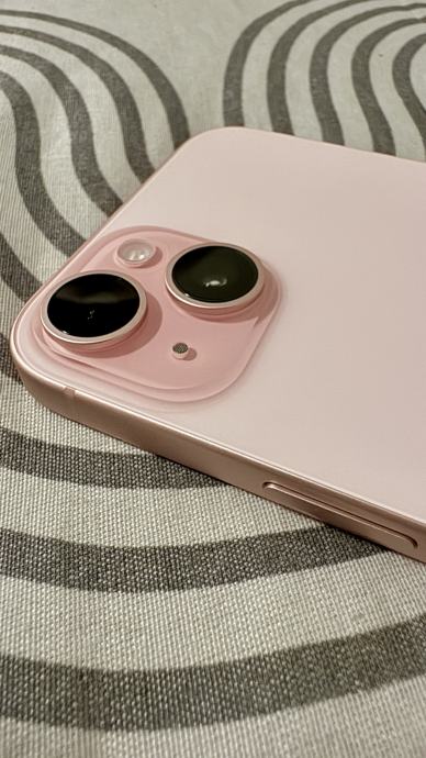 iPhone 15 PLUS 128 GB • PINK