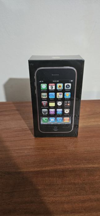 IPHONE 3GS 16GB. **NIKAD OTVOREN** ORIGINALNO PAKIRANJE