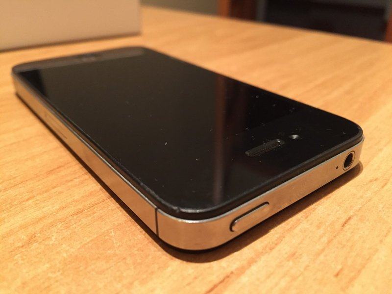 iPhone 4S, crni, kao nov, T-Mobile