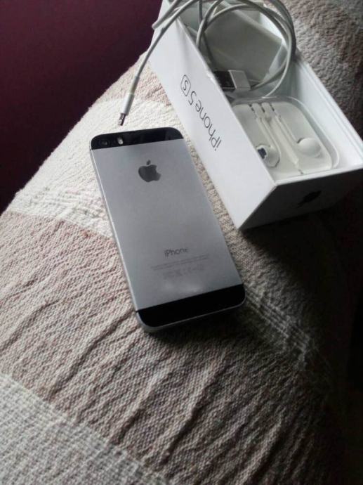 Iphone 5s 16gb как новый space gray