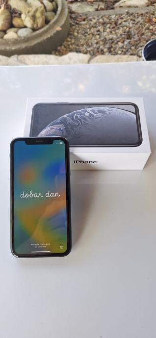 IPhone XR 64 GB, crni, 10/10 mobitel