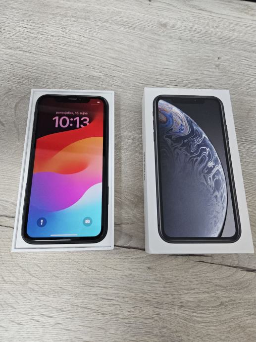 iPhone XR 64GB Crni - Super Stanje, Spreman za Upotrebu!