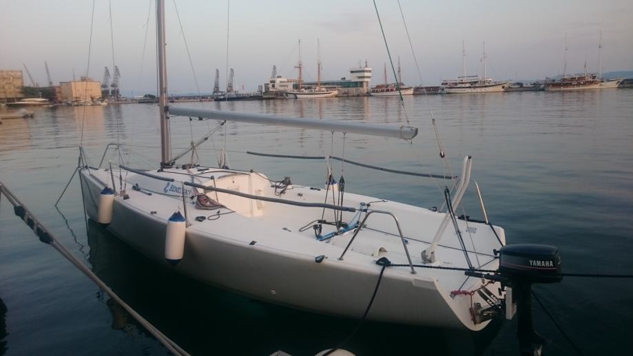 Beneteau Platu 25