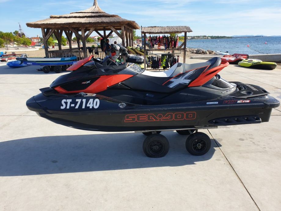 Jet ski sea doo rxtx 260