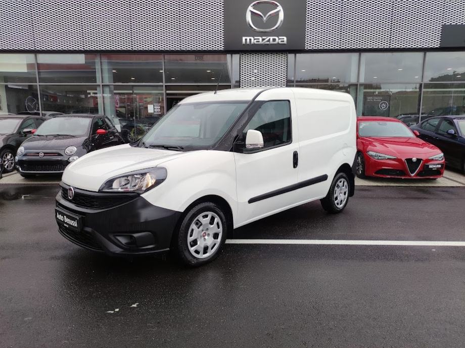 FIAT DOBLO Cargo Furgon Kratki 1.6, 2022 god.