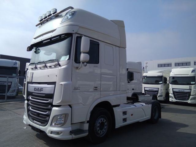 Даф 106 фото. DAF XF 106 460 белый. Даф XF 106 евро 6. Даф 105 480 евро 6. Даф евро 6 2014.