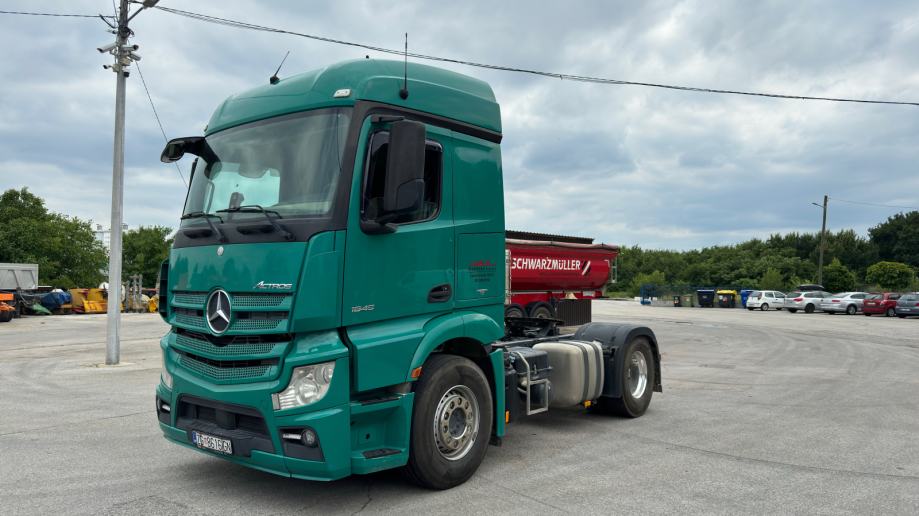 Mercedes Actros 1845 Sesrvisna knjižica, 2013 god.