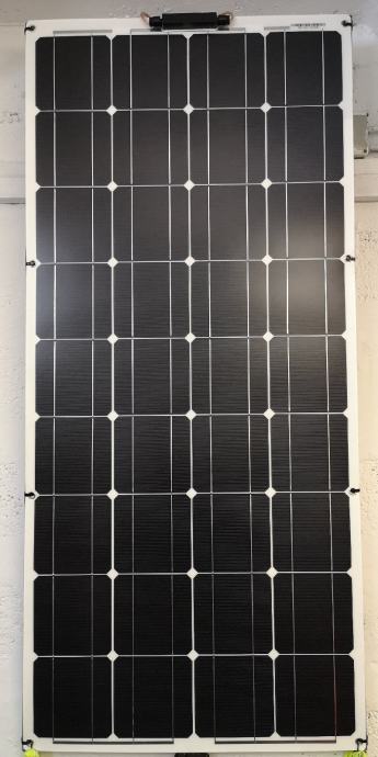 Solarni fleksibilni panel 100W, 18V, + univerz. kontroler. nekorišten.