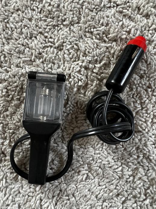 Nocno Svjetlo na 12V AUTO upaljac PLUG IN