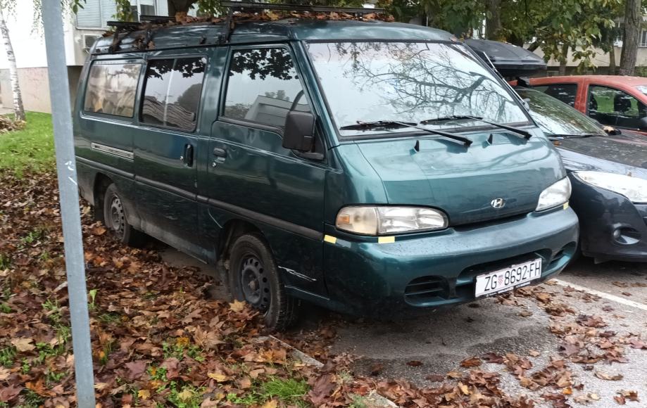 HYUNDAI H100 MALI KAMPER REG 9/25 1800 eura