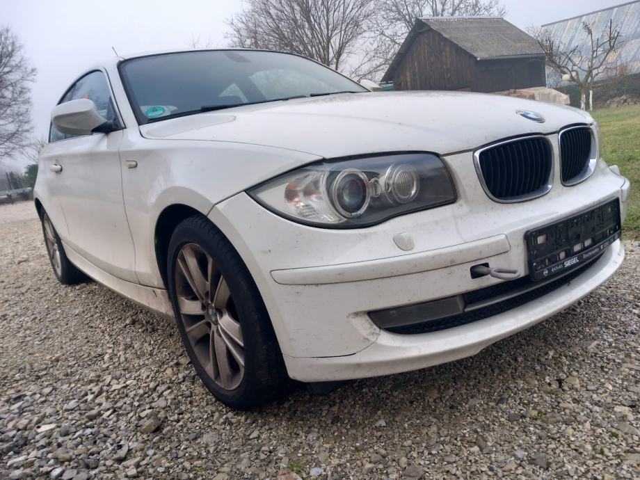 BMW  1 E87 E81 dijelovi više vozila na stanju 2004 - 2011g