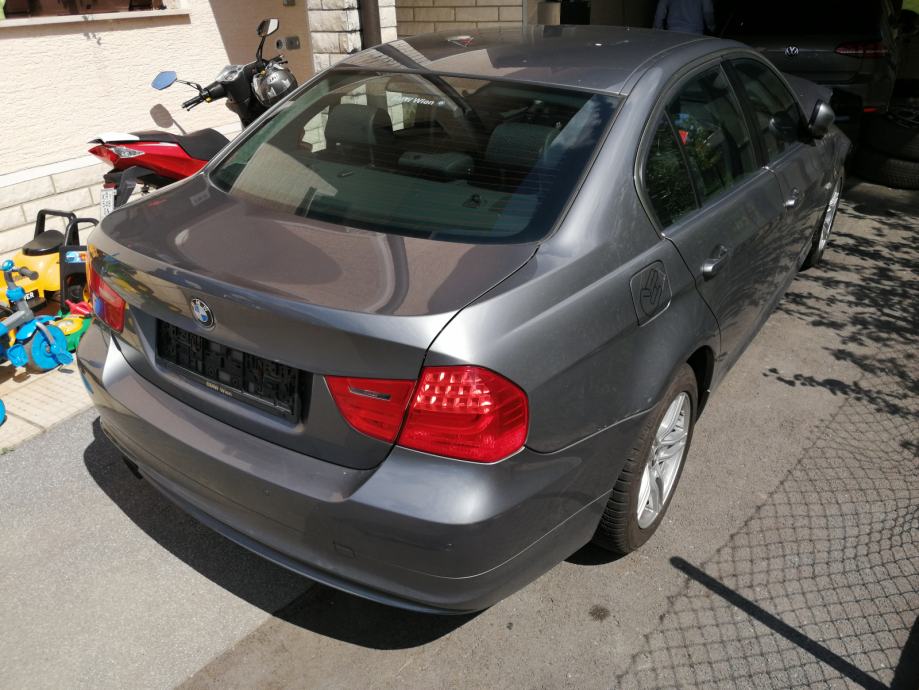 BMW serija 3 316i E90 edition