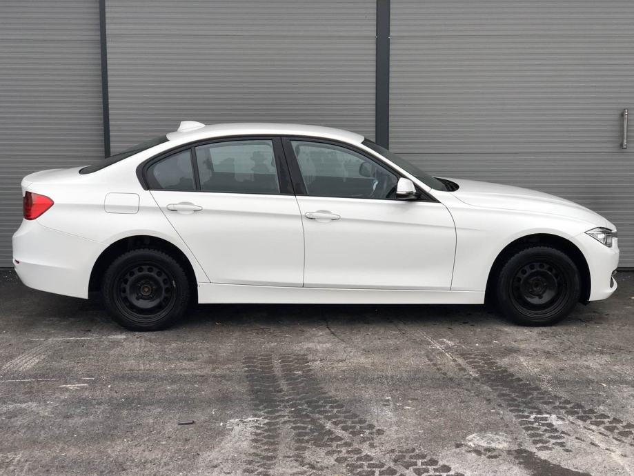 BMW serija 3 320i  DIJELOVI