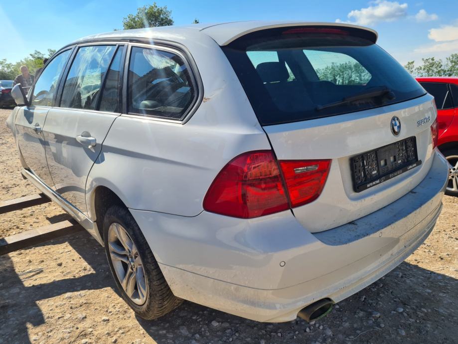 BMW serija 3 Touring 320d DIJELOVI