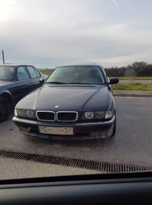 BMW serija 7 728i DIJELOVI