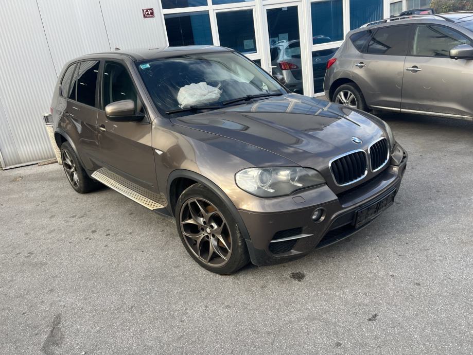 BMW X5 xDrive30d  DIJELOVI