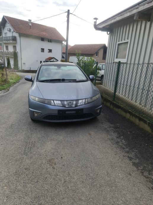 Honda Civic 2,2 iskljucivo dijelovi