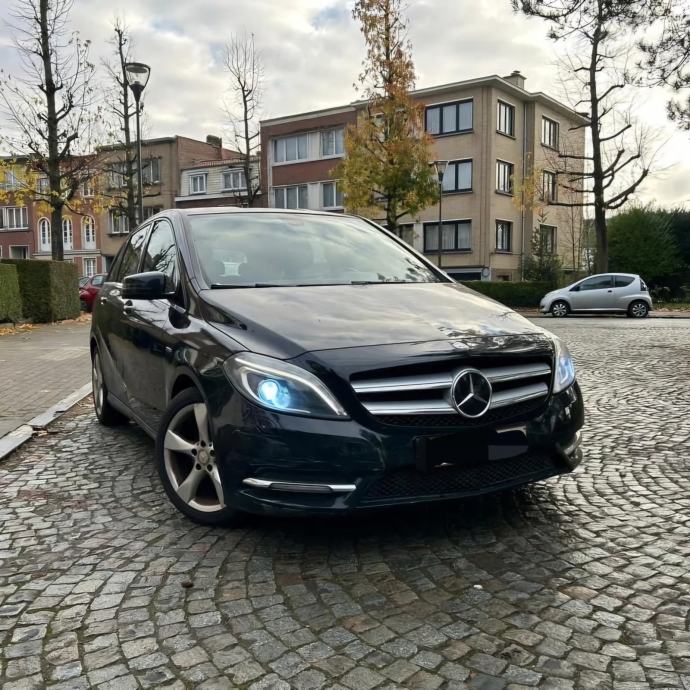 Mercedes B klasa w246 180 CDI om651 dijelovi