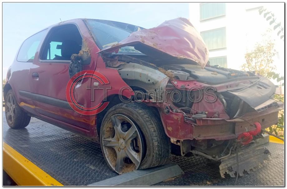 Renault Clio 2 1.5 dCi DIJELOVI KARAMBOLA